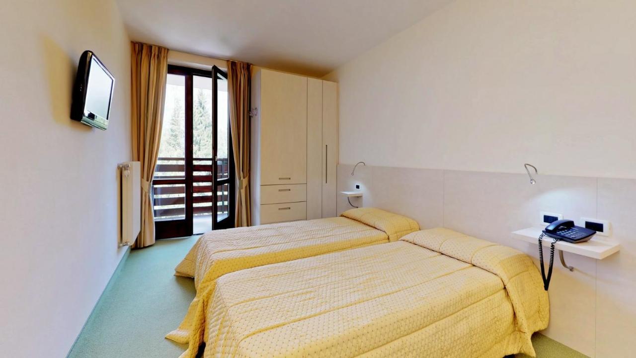 Hotel Alaska Folgarida Εξωτερικό φωτογραφία
